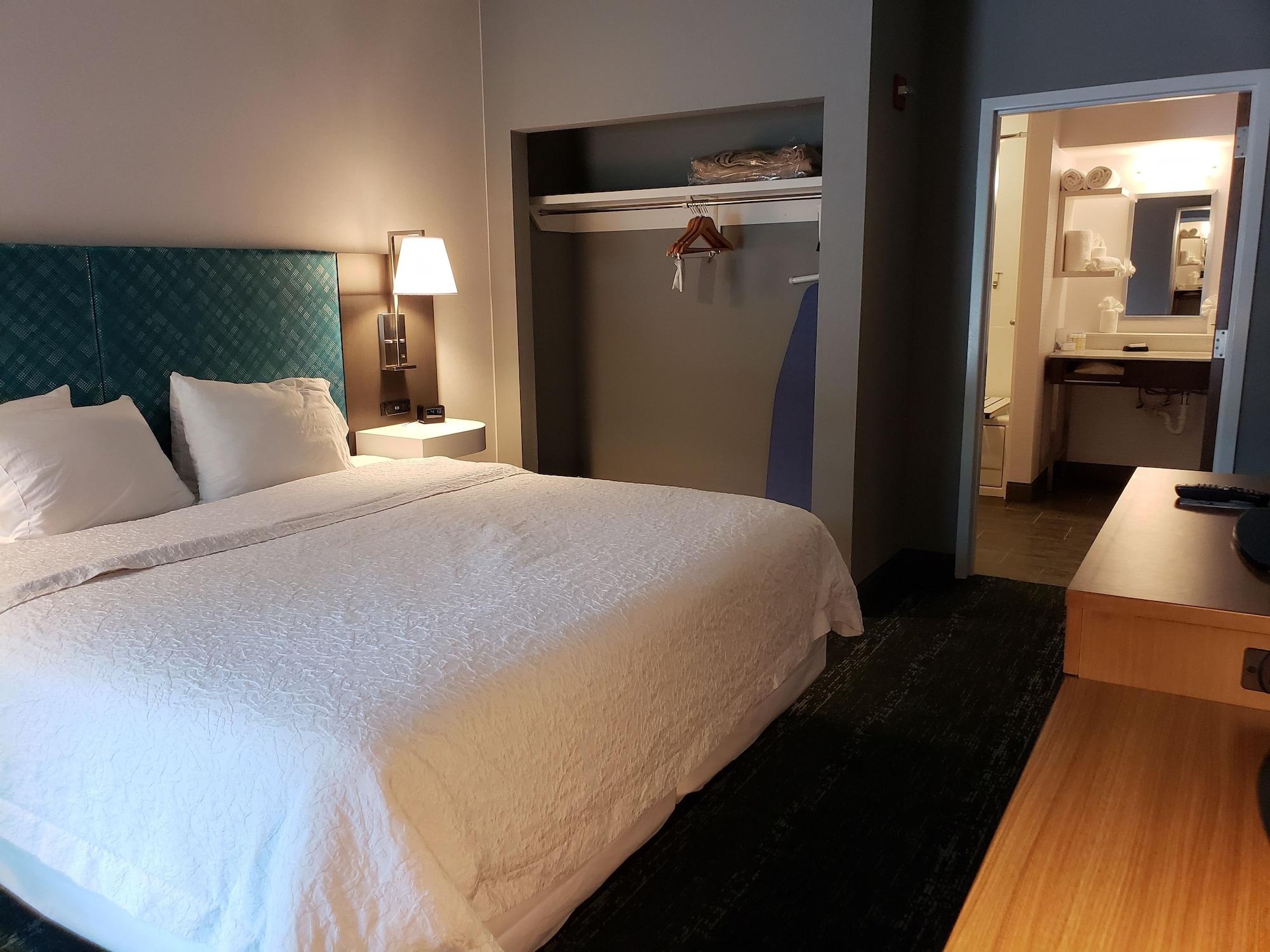 Hampton Inn & Suites Newtown Yardley Kültér fotó