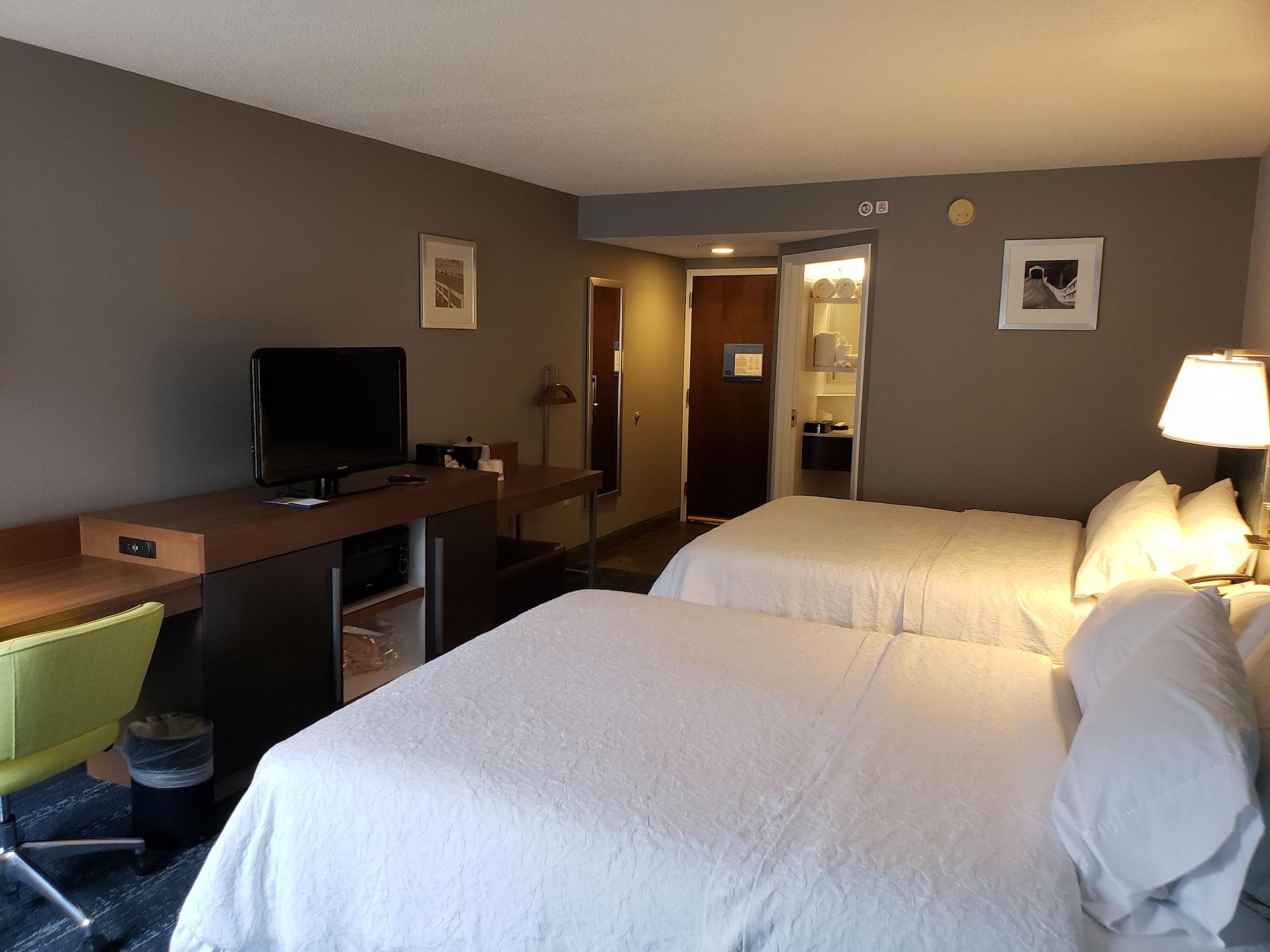 Hampton Inn & Suites Newtown Yardley Kültér fotó