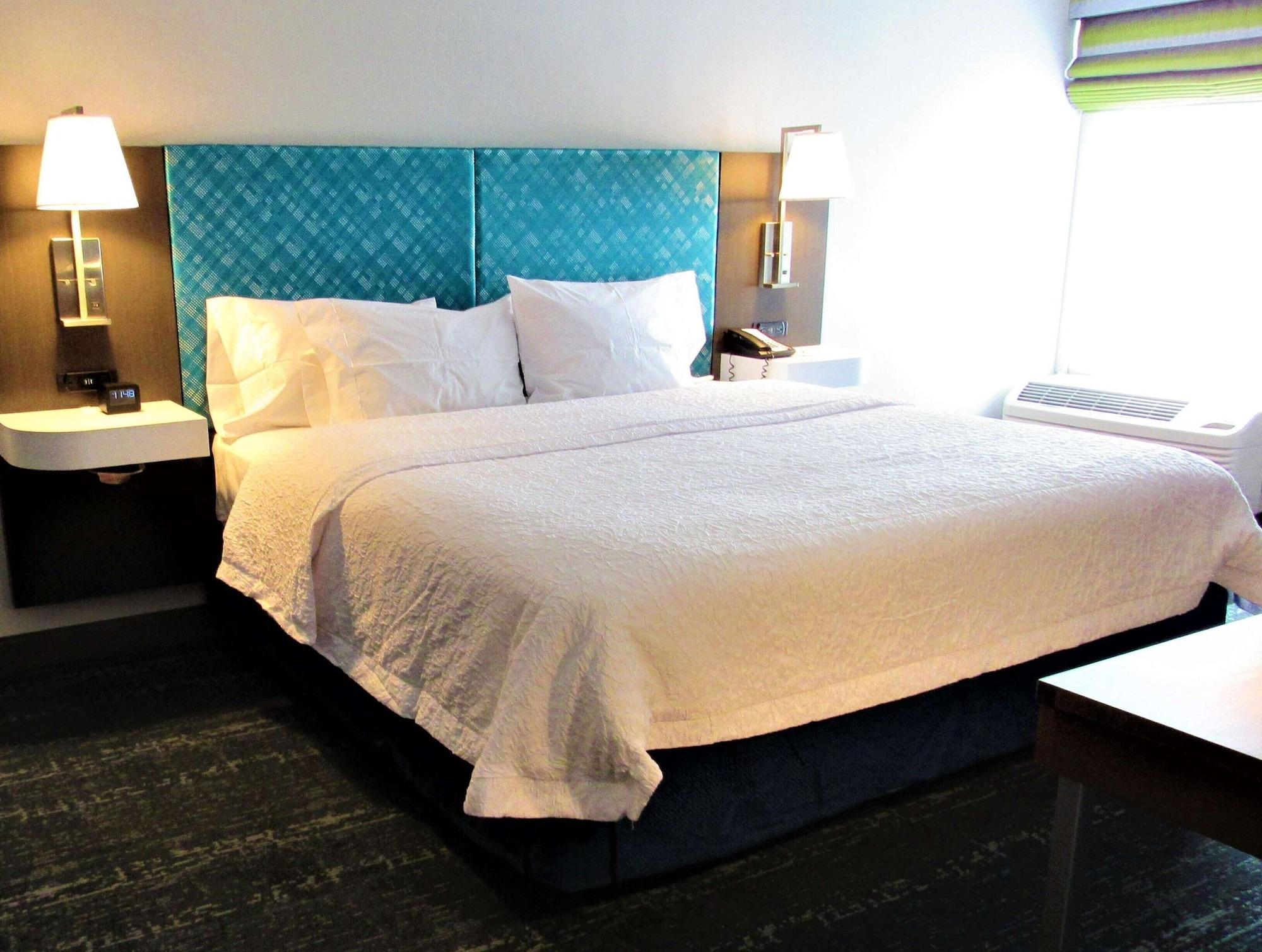 Hampton Inn & Suites Newtown Yardley Kültér fotó