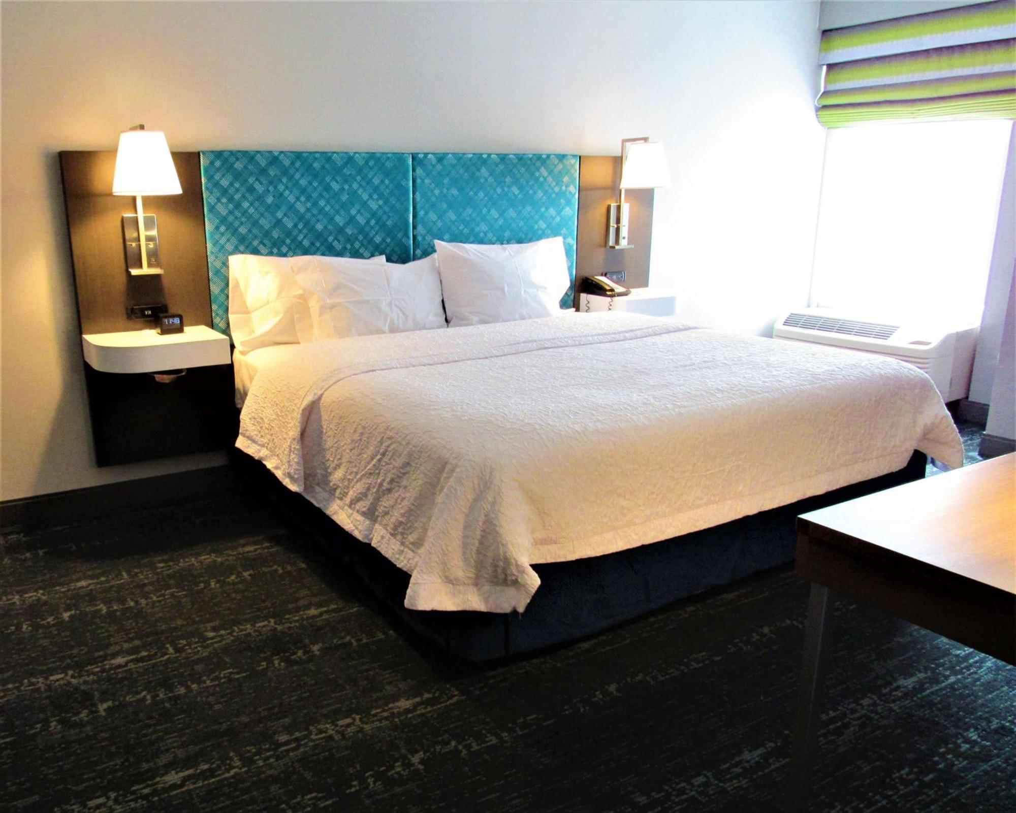 Hampton Inn & Suites Newtown Yardley Kültér fotó