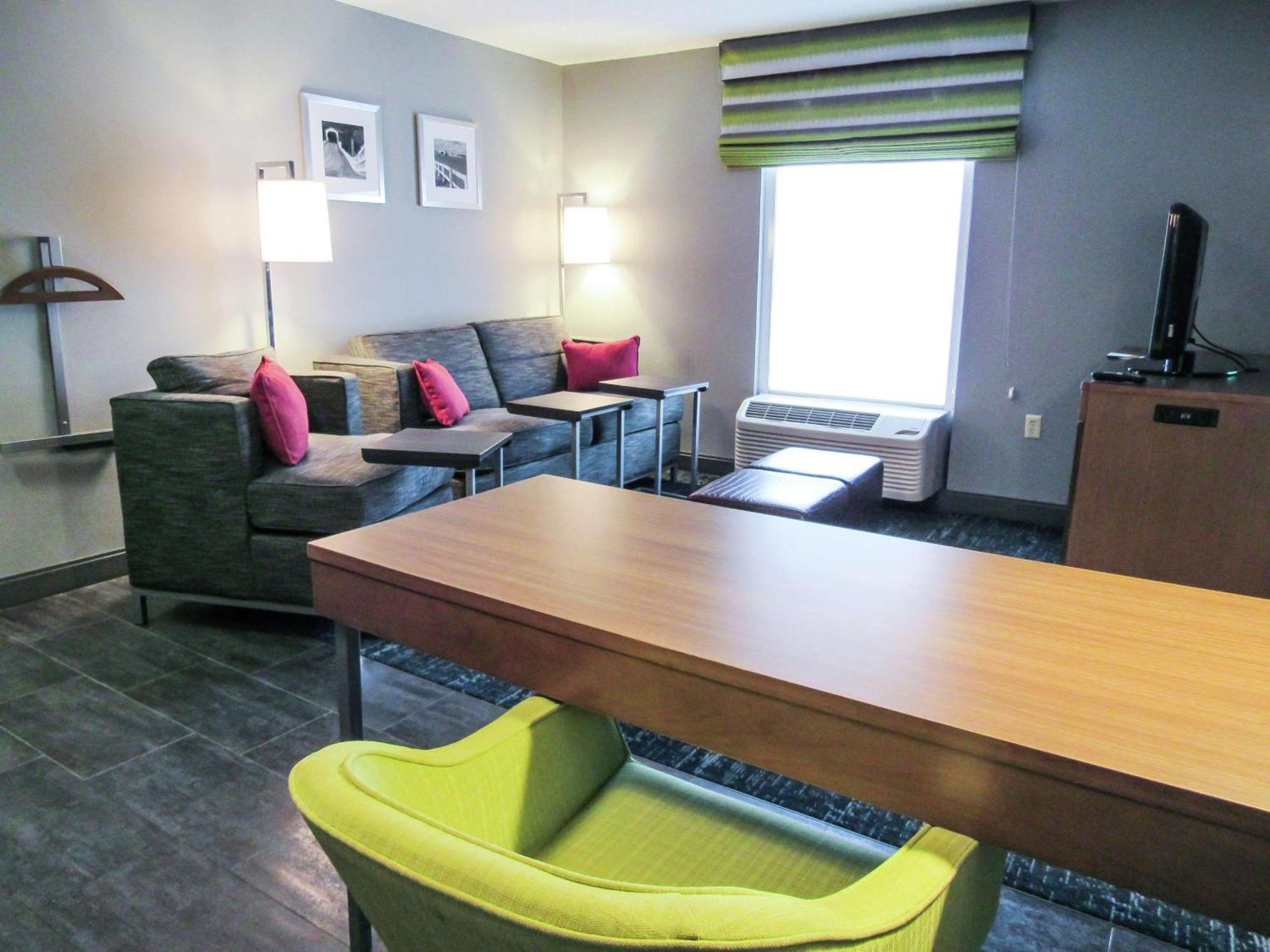 Hampton Inn & Suites Newtown Yardley Kültér fotó