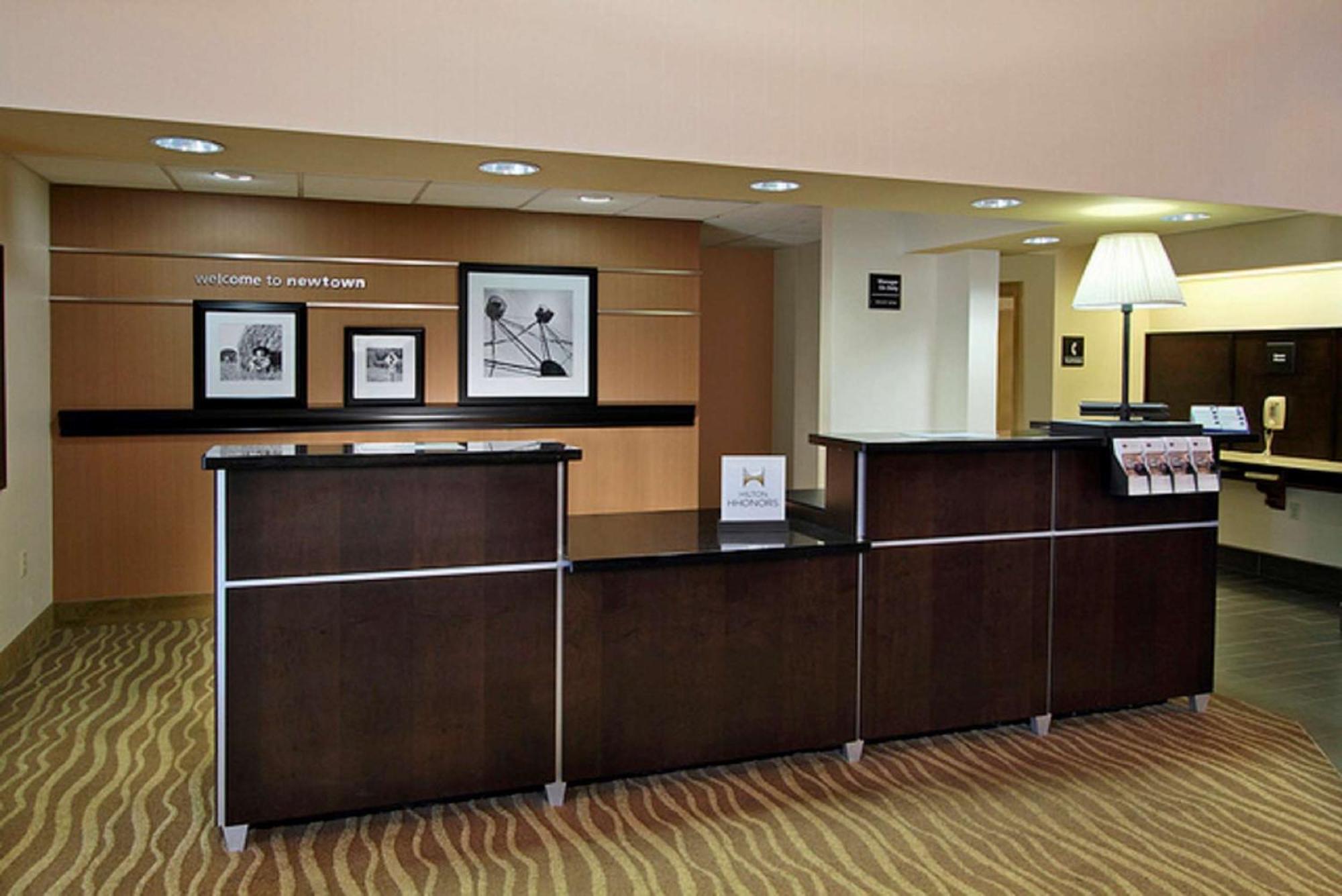 Hampton Inn & Suites Newtown Yardley Kültér fotó